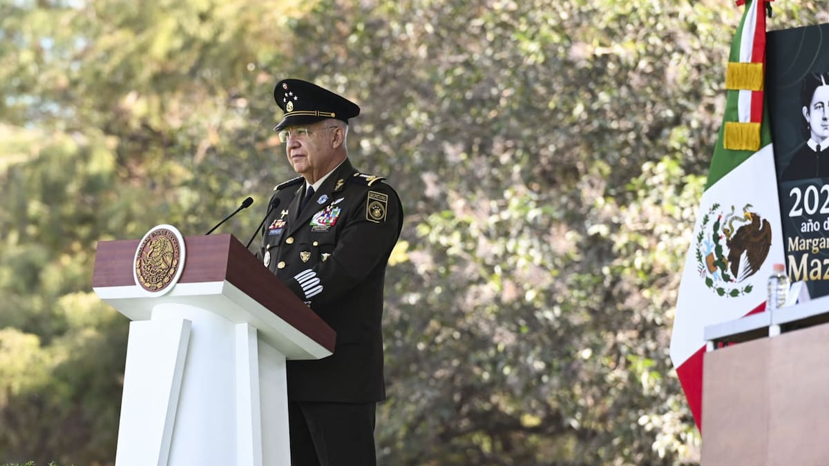 El titular de la Defensa sostuvo que los soldados hicieron uso de sus armas en defensa propia tras la muerte de un oficial durante el operativo. /Presidencia