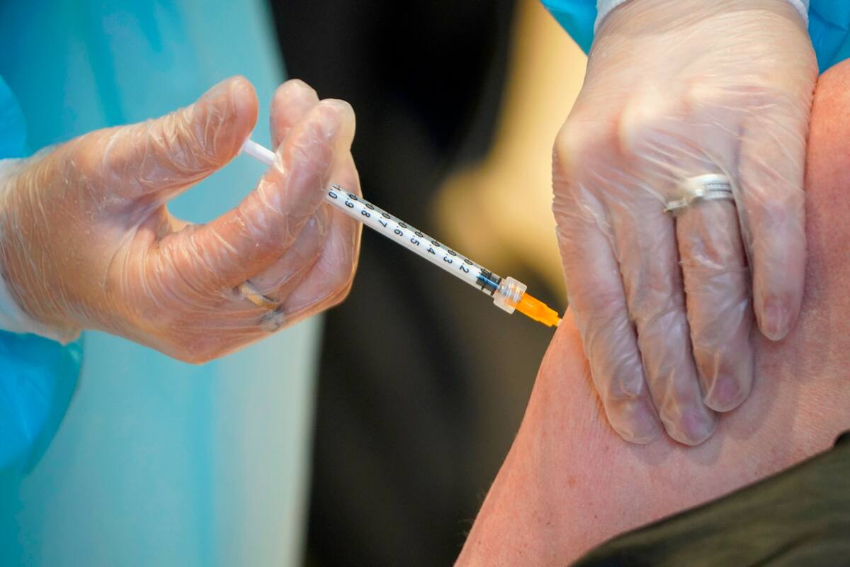 Recomienda SSA la vacunación pese a haber tenido el coronavirus