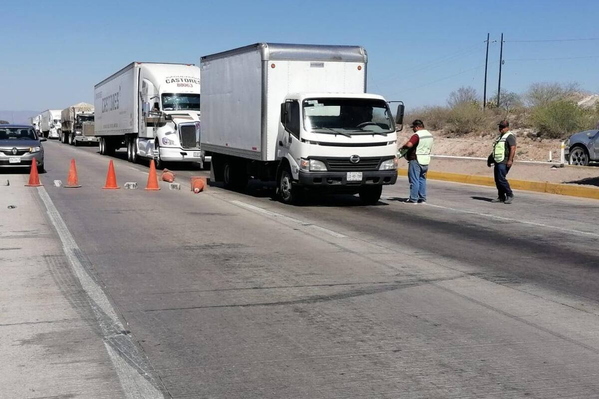 Retoman bloqueo Yaqui en carretera de la Loma de Guamúchil