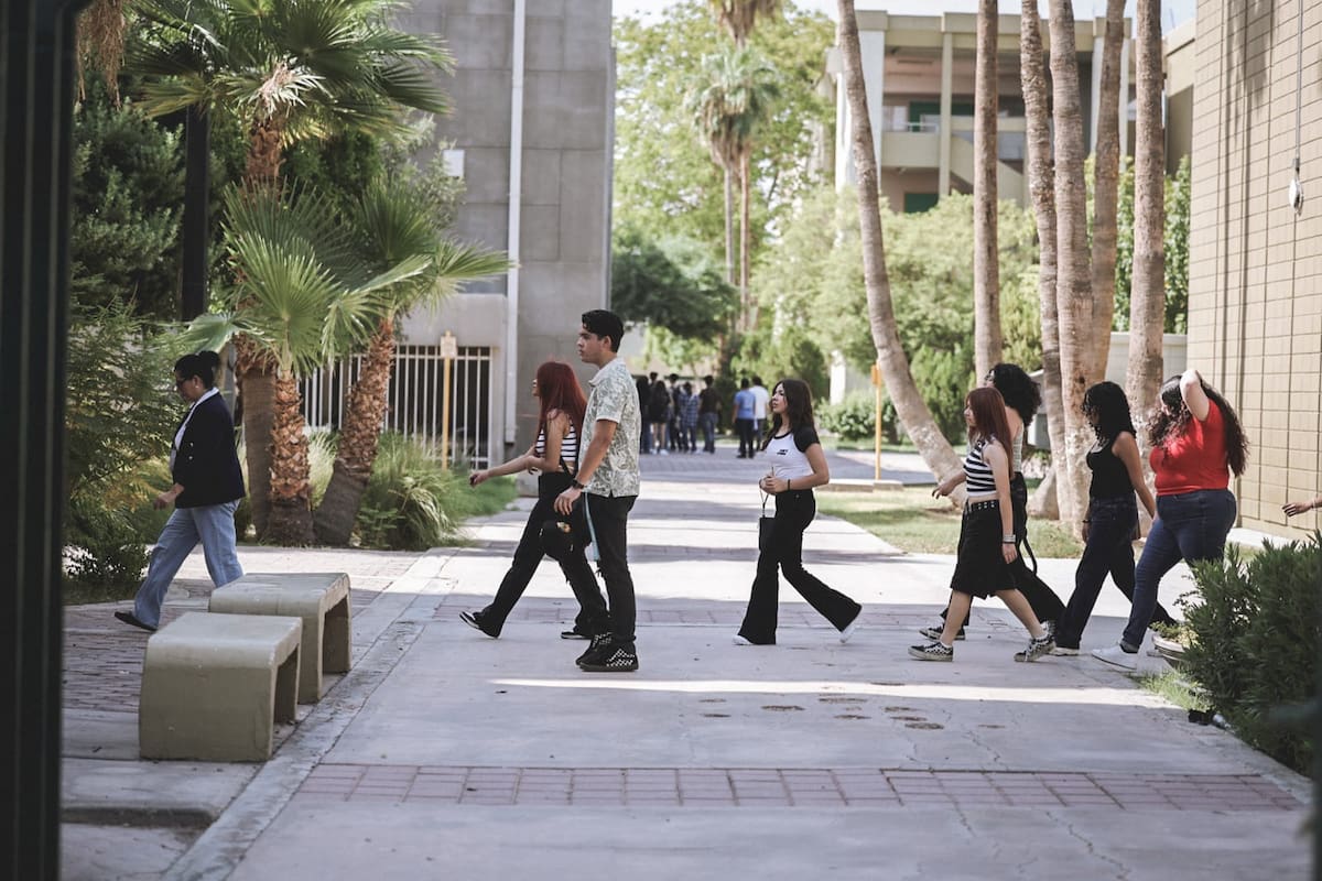 UABC recibe a 12 mil estudiantes de nuevo ingreso