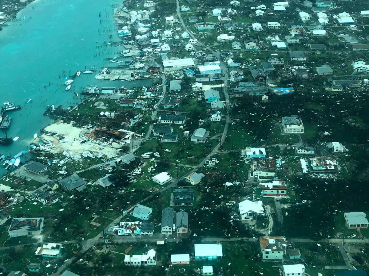 En esta iamgen aérea cortesía de Medic Corps, se muestra la destrucción causada por el huracán Dorian en el cayo Man-o-War, Bahamas, el martes 3 de septiembre de 2019. (Medic Corps via AP)