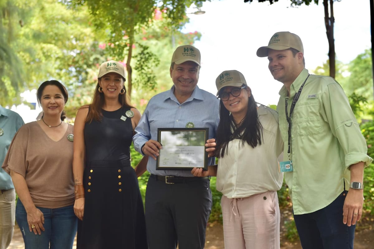 Recibe ‘Toño’ Astiazarán el distintivo mundial Tree Cities of the World por acciones de innovación en reforestación