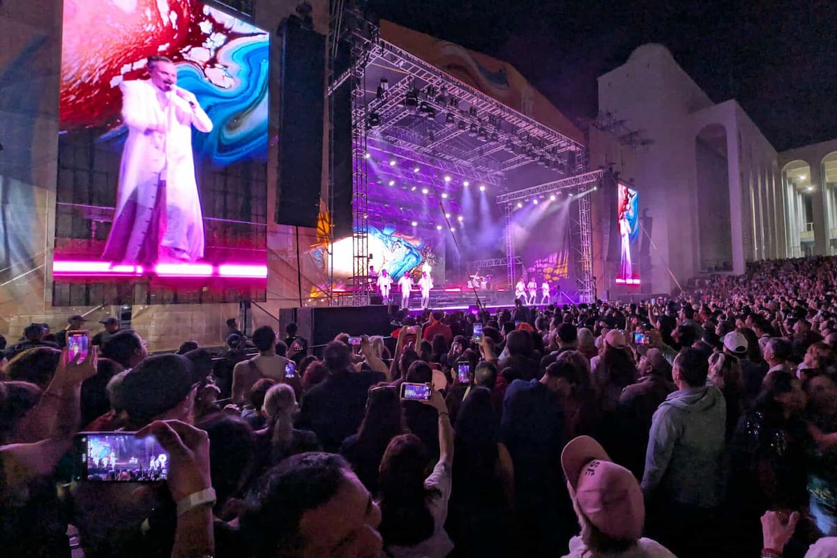 Miguel Bosé enaltece las Fiestas del Pitic 2025 con su gran actuación de este sábado