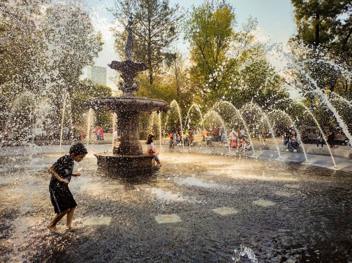 En estas vacaciones de verano, Canaco CDMX, espera una derrama económica de 17 mil 259 millones de pesos por la visita de turistas a la capital del país. | Foto: Pexels