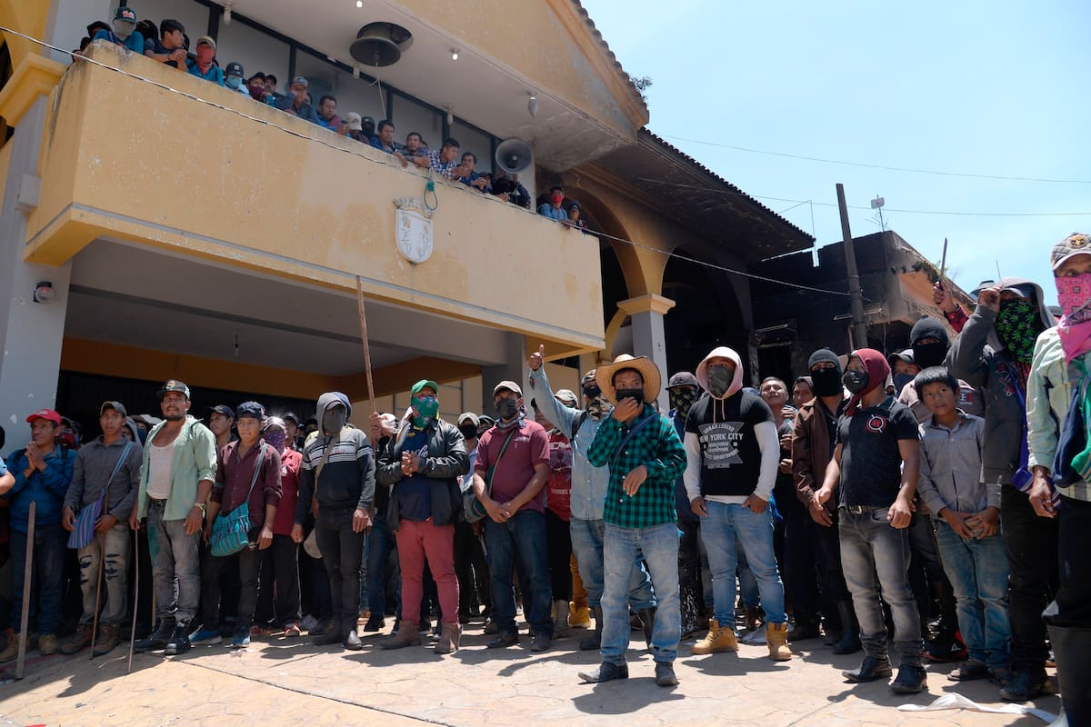 Pobladores toman edificio de gobierno de Pantelhó