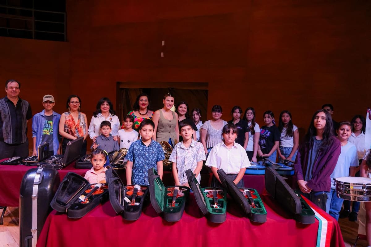 Impulsan gobernadora y presidenta apoyos para la creación artística en BC