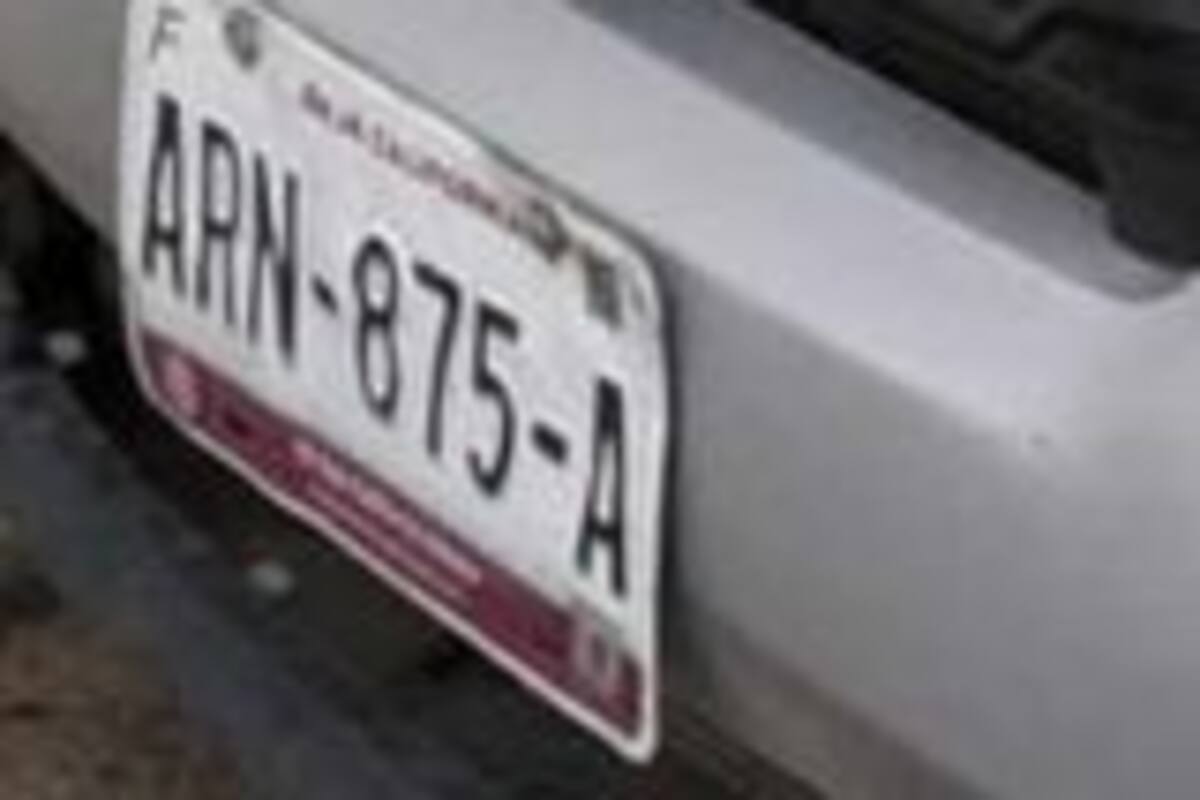 Roban y golpean a conductor de plataforma