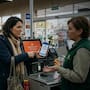 Pagas en el autocobro, el banco te notifica el cargo realizado pero la caja marca operación fallida: por qué el dinero queda como saldo retenido y cómo el cierre de lote libera tu capital en un plazo de 72 horas hábiles