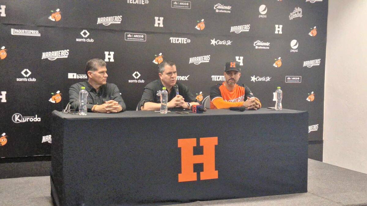 Juan Gabriel Castro, mánager de Naranjeros de Hermosillo de cara a la búsqueda de refrendar el título de la Liga Mexicana del Pacífico. | Teodoro Borbón