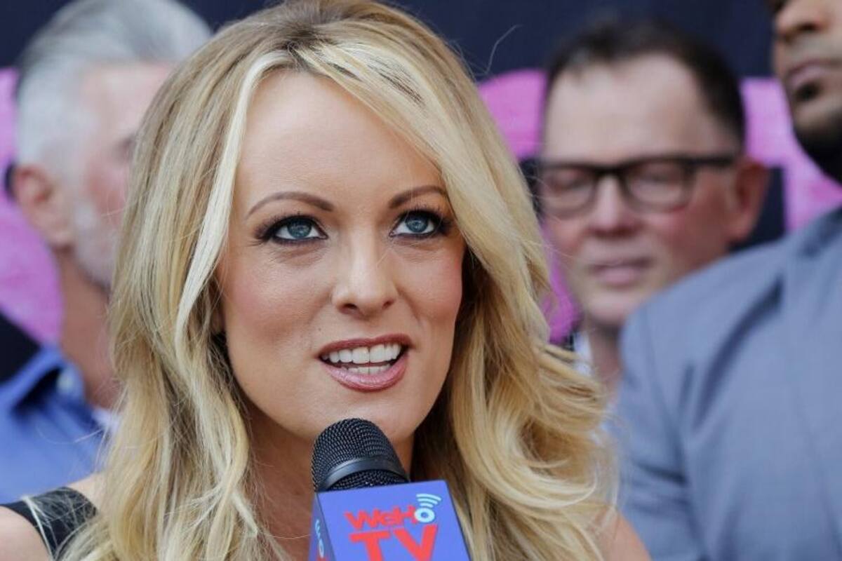 Ordenan a Trump pagar más de 44 mil dólares a Stormy Daniels