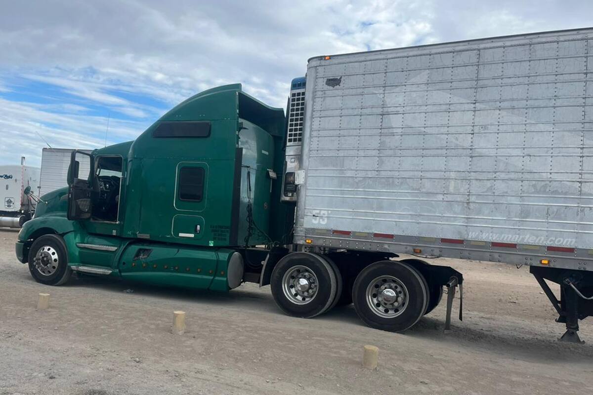 Detienen a 3 por presunto transporte de personas migrantes