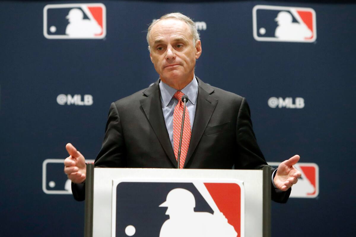 Directivos de MLB tendrán reducción de salario de hasta 30%
