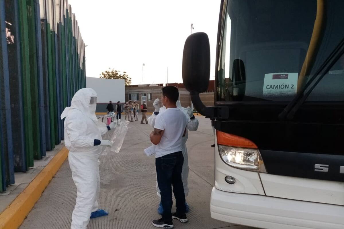 Realiza Secretaría de Salud filtro sanitario en garita de Tijuana