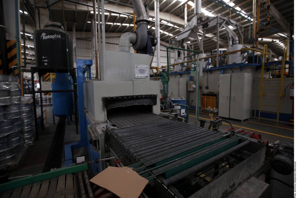 Se estancan industrias manufactureras