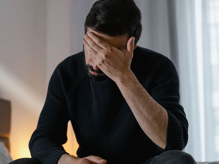 Salud mental en riesgo: el 77% de las internaciones por suicidio corresponde a mujeres jóvenes