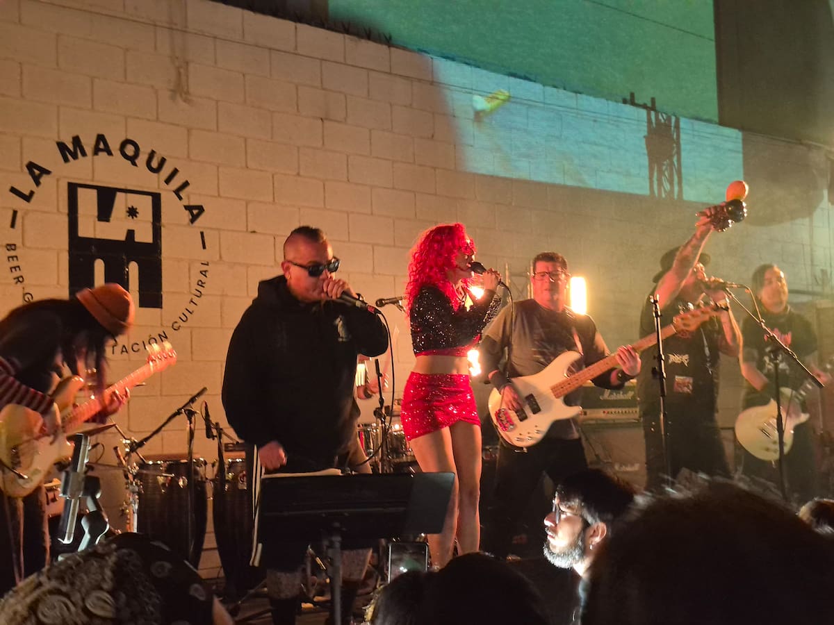 Como acto de resistencia y homenaje la agrupación tijuanense se presentó en la región de manera cercana a su público. Foto: Víctor Delgado