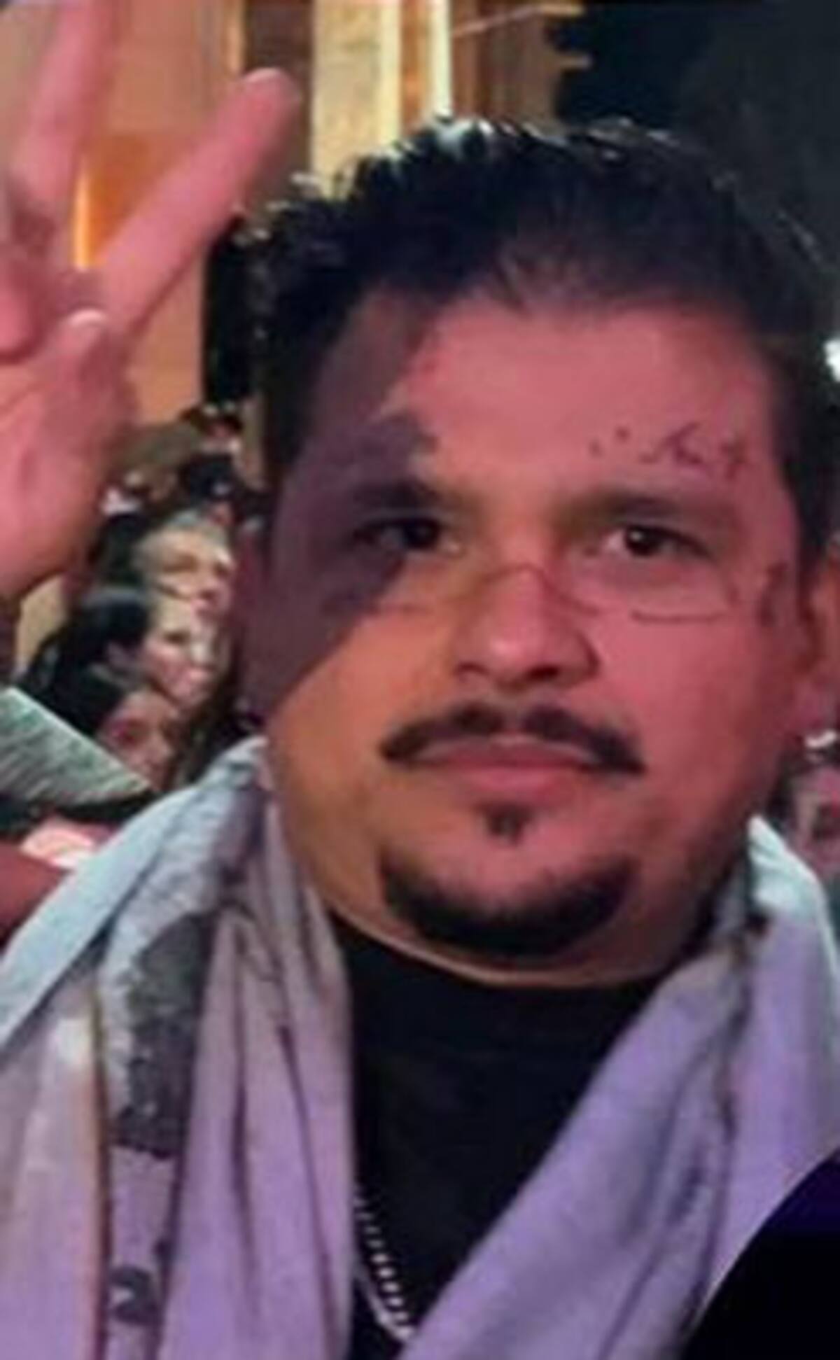 Imitador de Chistian Nodal.