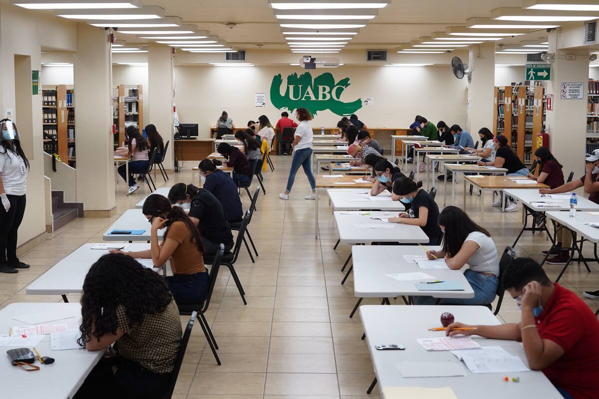 Realizan de manera presencial examen de ingreso a la UABC