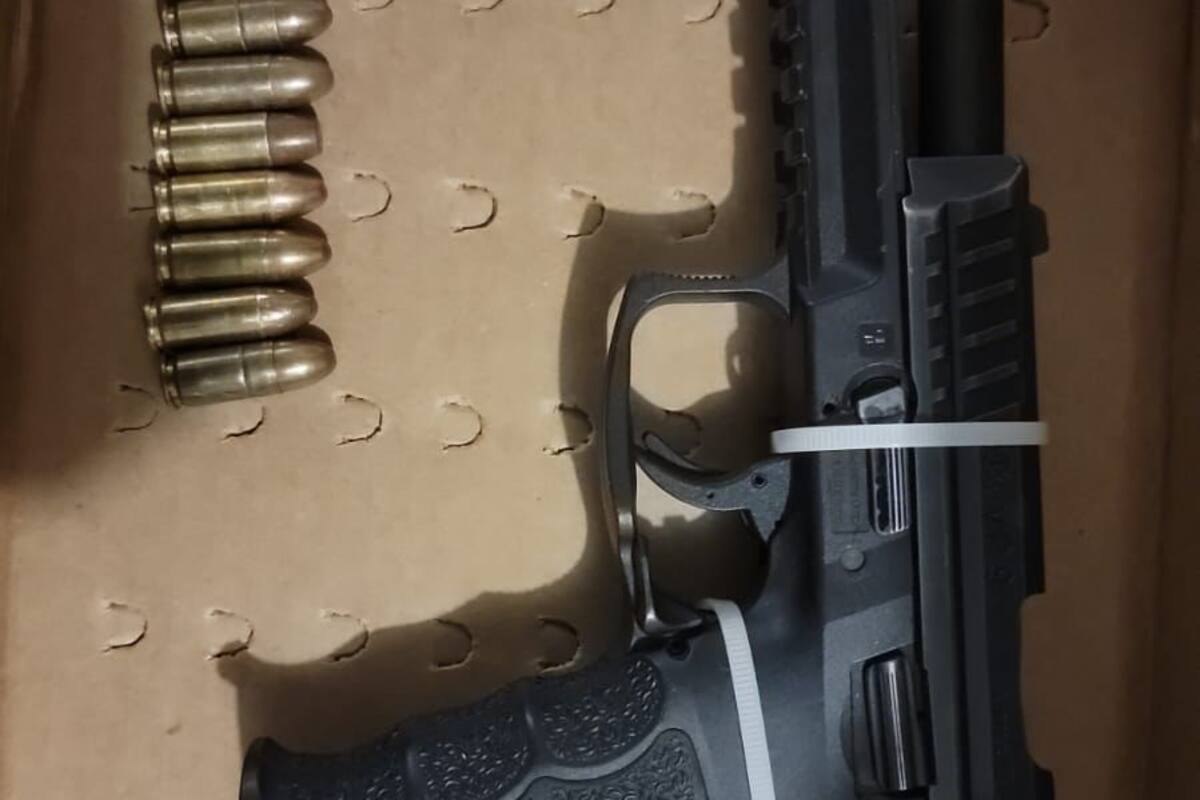 Arrestan a tres con rifles, arma corta y fentanilo