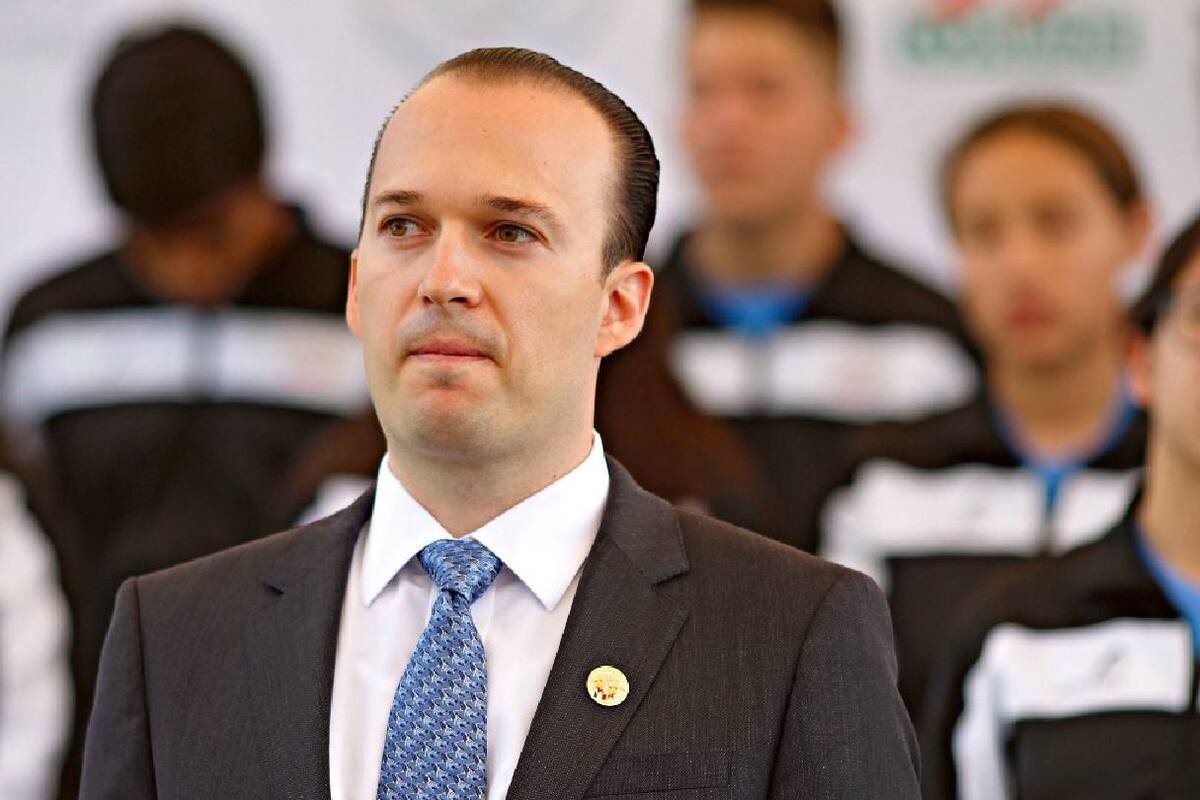 Suspenden por 2 años a Kiril Todorov, presidente de la Federación Mexicana de Natación