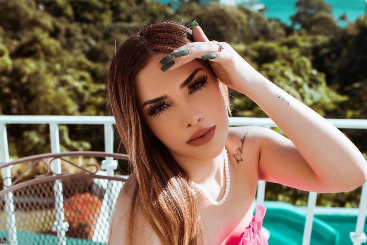 ¿Kimberly Loaiza comparte su número de celular a sus fanáticos?