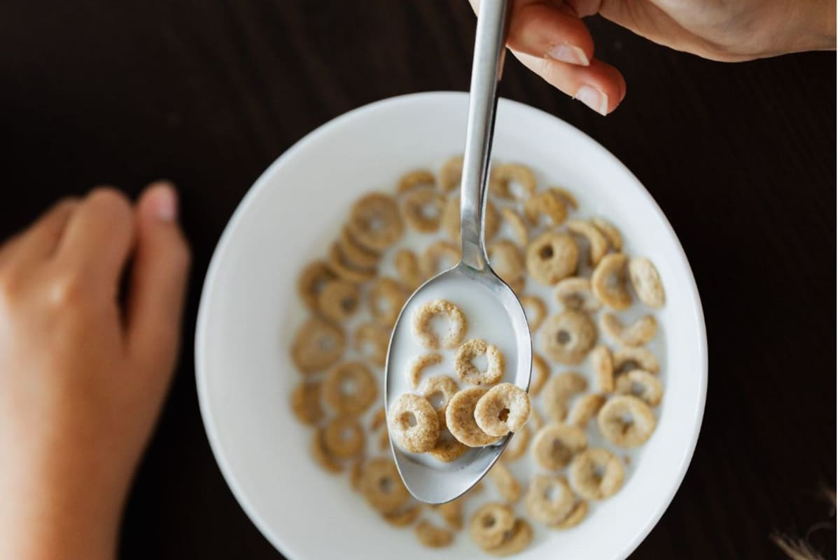 ¿Te gusta el azúcar? Estos son los seis nombres como viene disfrazado en tu cereal