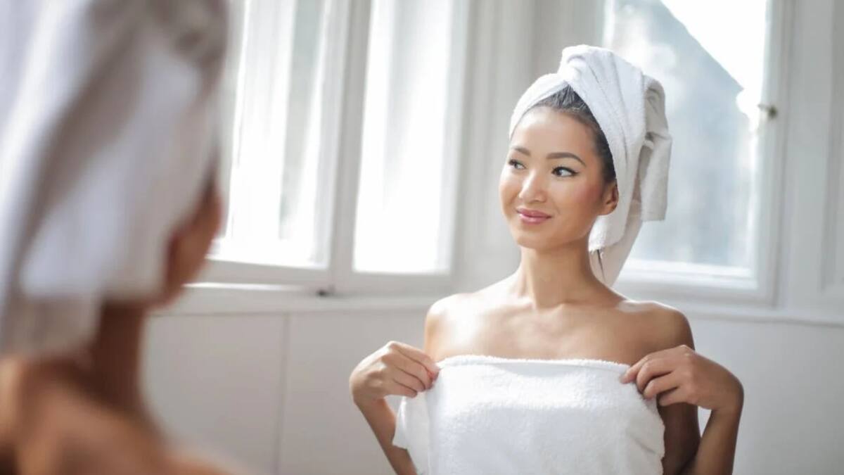 ¿Es mejor ducharse de noche? La ciencia responde con un 36% menos de insomnio.| Foto: pexels