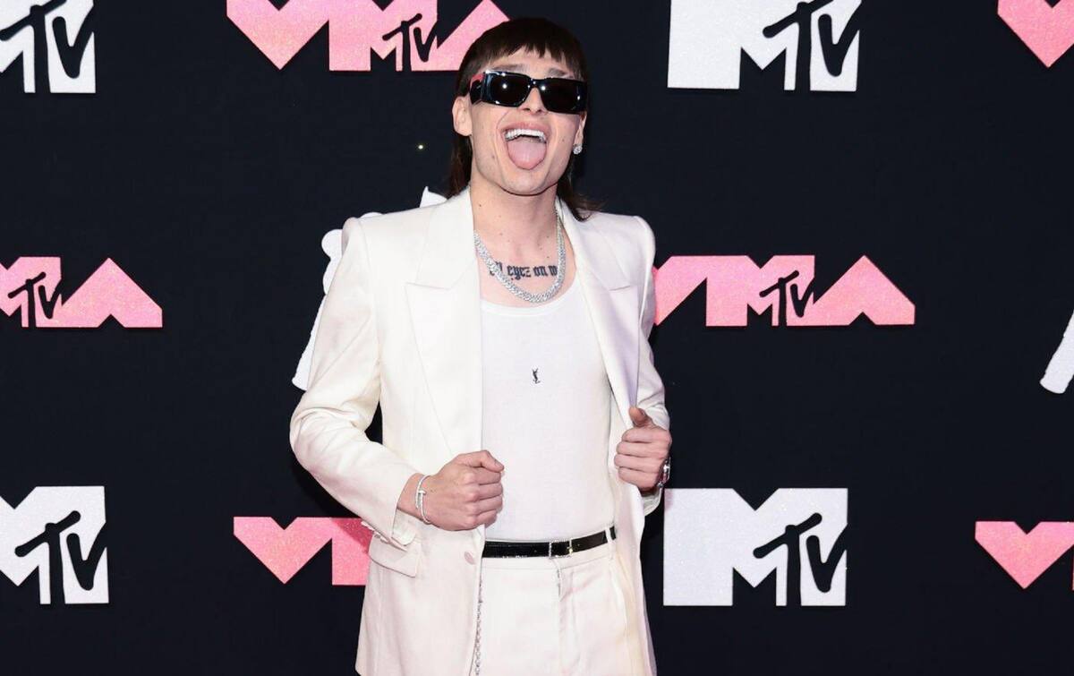 Peso Pluma generó polémica por su presunta infidelidad a Nicki Nicole.