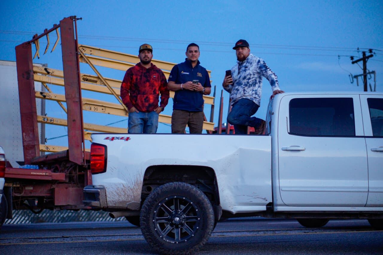 La movilización se sumó al cierre que mantiene bloqueada la Mexicali–San Luis Río Colorado desde el 24 de noviembre. Foto: Border Zoom