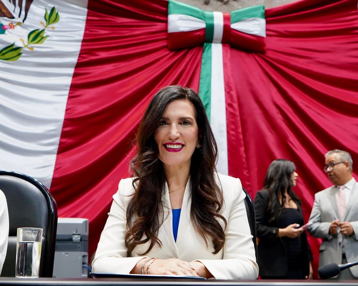 Kenia López Rabadán, presidenta de la Mesa Directiva. | Crédito: X @kenialopezr