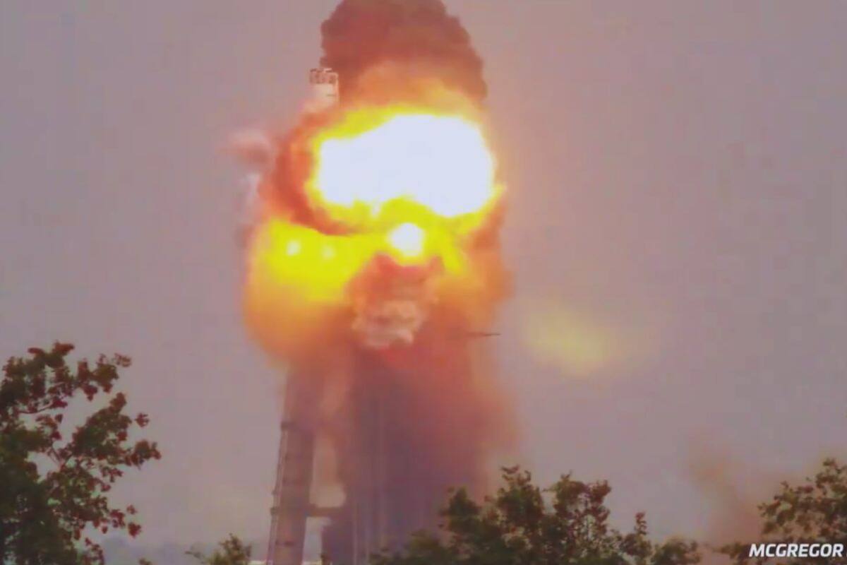 VIDEO: Así explotó el cohete de SpaceX durante el lanzamiento del viernes 24 de mayo