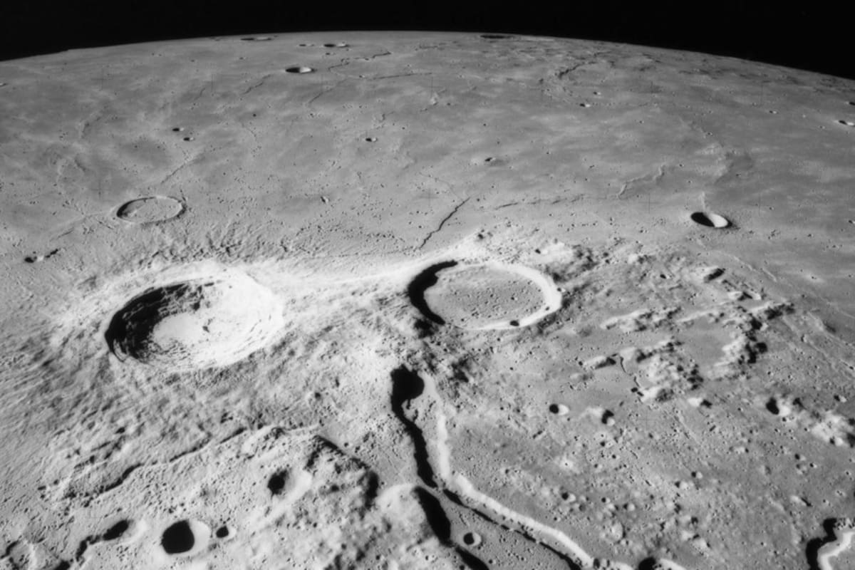 Los humanos podrían algún día beber el agua de los volcanes de la Luna