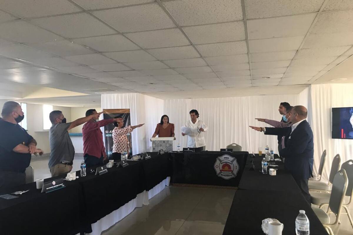 Queda conformado Patronato de Bomberos de Rosarito