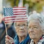 Estados Unidos endurece las condiciones de jubilación y la SSA advierte que retirarse a los 62 años reduce el pago mensual a 2,969 dólares, frente a los 4,152 disponibles a la edad plena