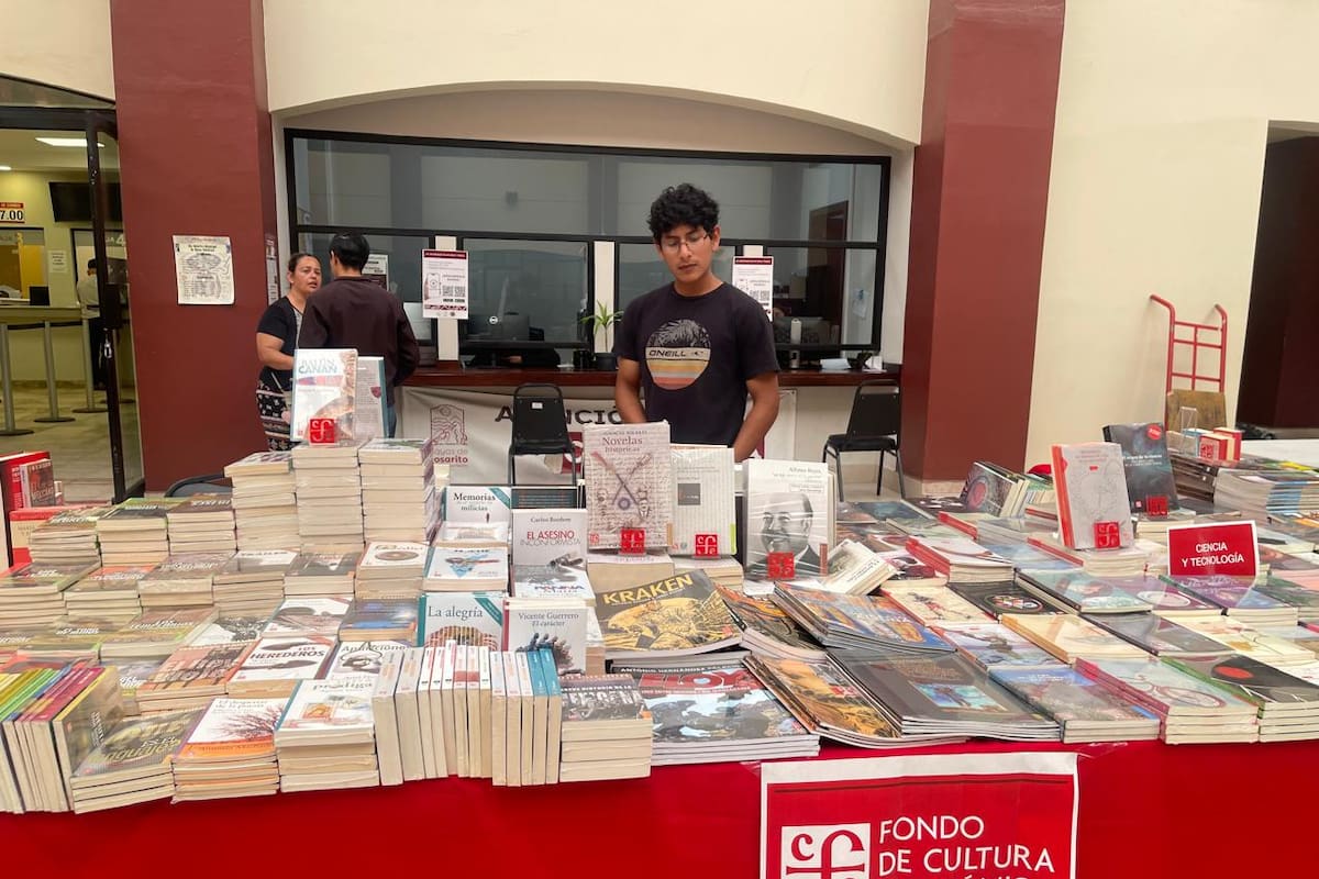 Llega a Rosarito “Tendido de libros”