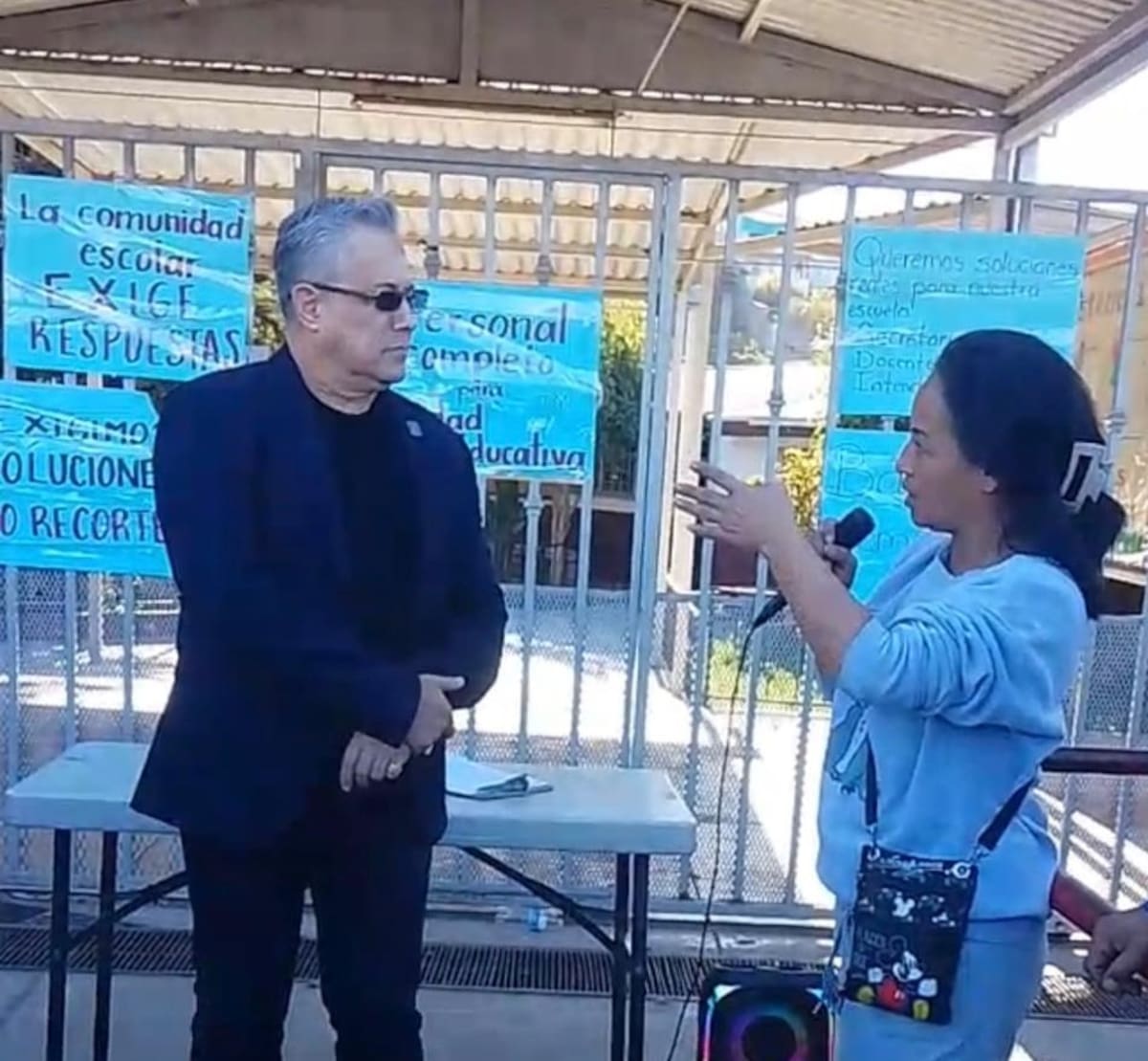 Los padres de familia advirtieron que no reabrirán la escuela hasta que el profesor asignado se presente a trabajar, pues ya no confían en promesas. También exigen la contratación de una secretaria y un conserje. Fotos: Carmen Gutierrez