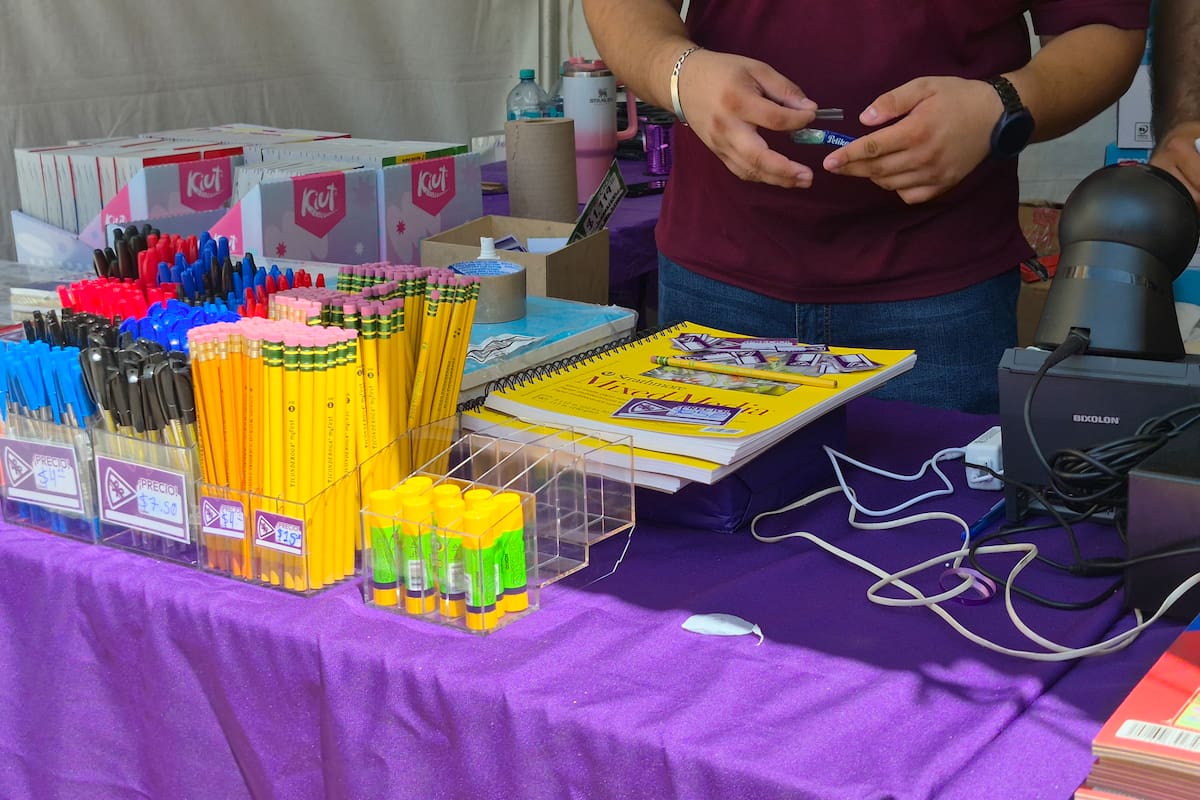 Comerciantes reportan baja en ventas durante regreso a clases
