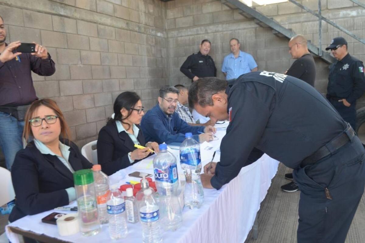 Suspenden a tres policías por dar positivo a antidoping