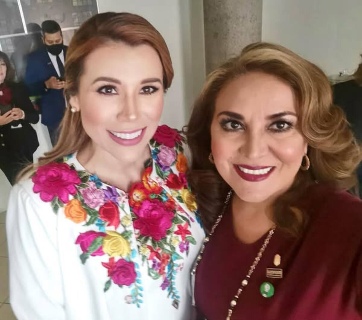 La alcaldesa de San Quintín, Miriam Cano, dijo que los gobiernos de la cuarta transformación creen en el poder del diálogo como herramienta para poder transformar, y el gobierno de Marina del Pilar no ha sido la excepción.