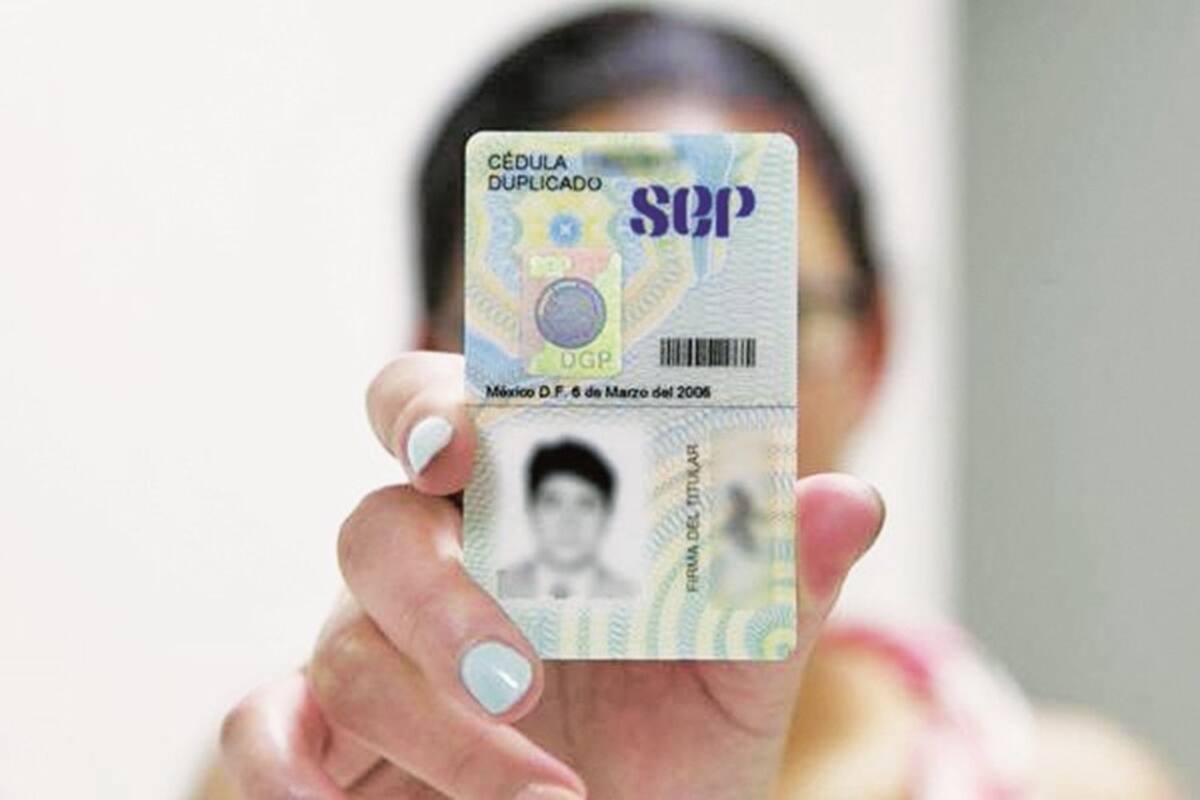 ¿Cómo tramitar mi cédula profesional en línea?