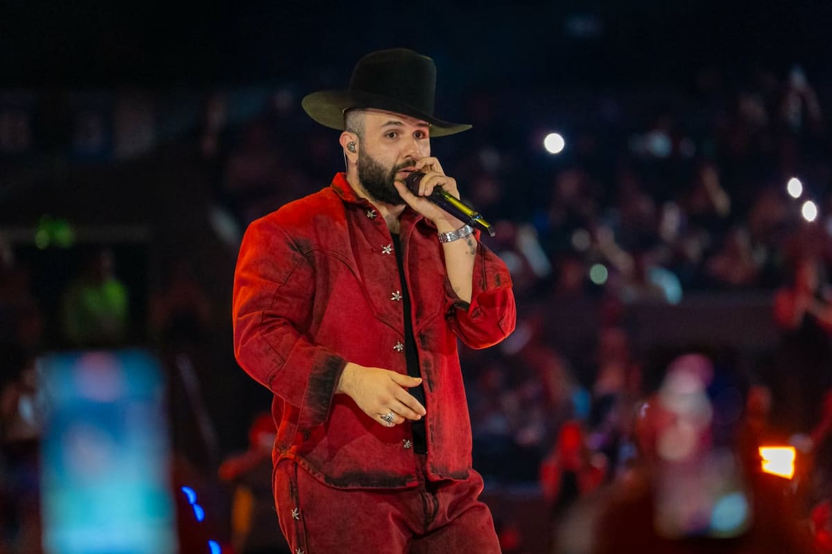 Carín León se pronuncia en Instagram tras falla técnica en Supernova Génesis