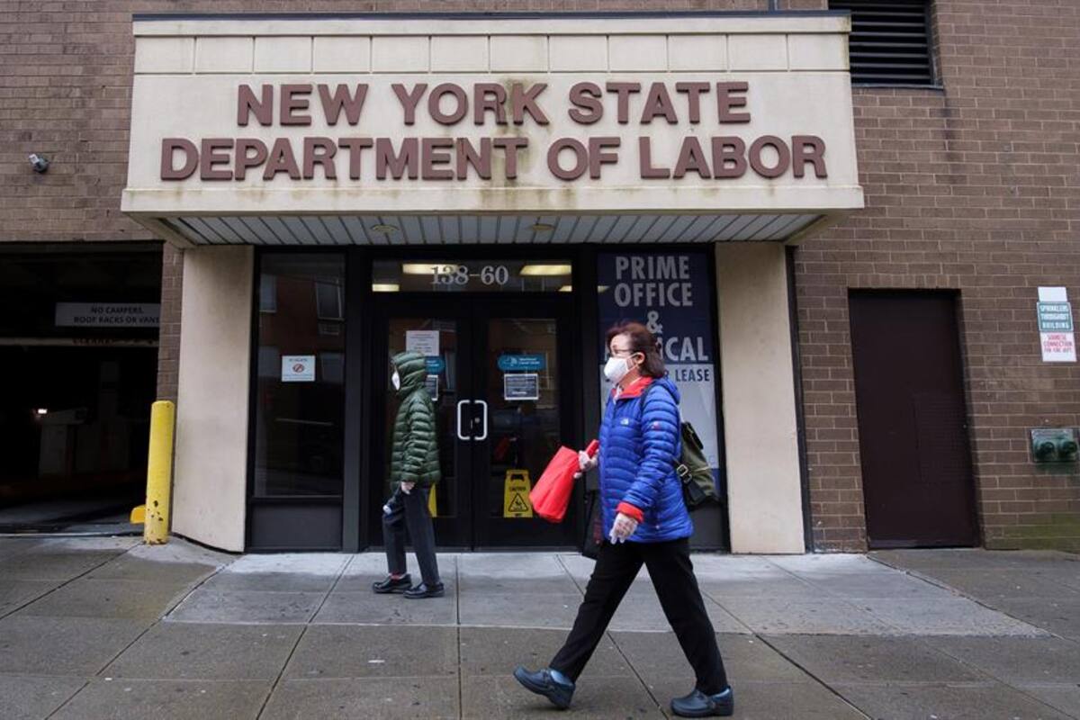 Suben a 870 mil las solicitudes semanales de subsidio por desempleo en EU