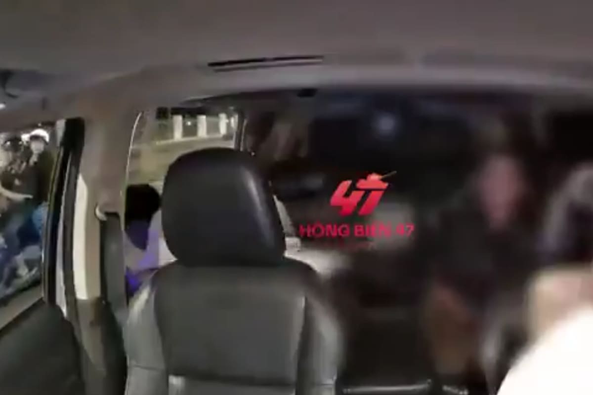 Hombre salta de un auto en movimiento durante una discusión con su pareja en Vietnam; creyó que su pareja intentaría evitarlo