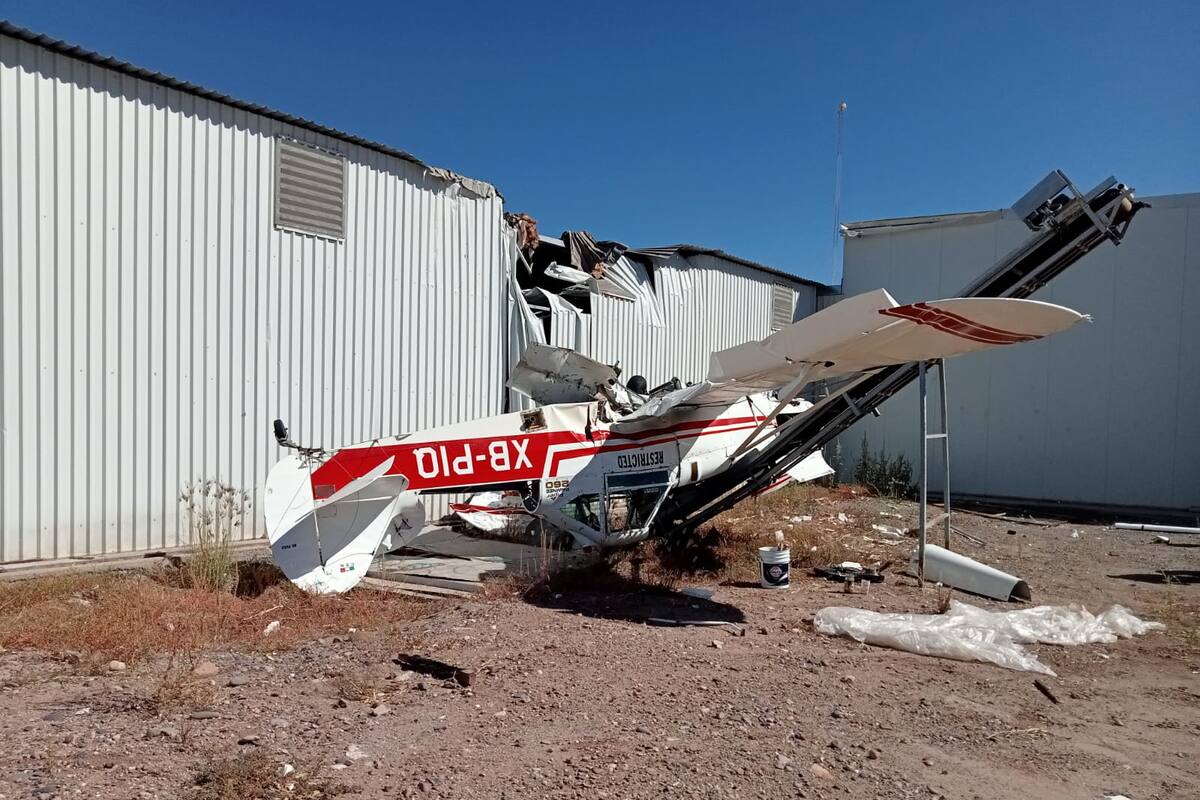 Avioneta fumigadora se estrelló contra un almacén en Bácum