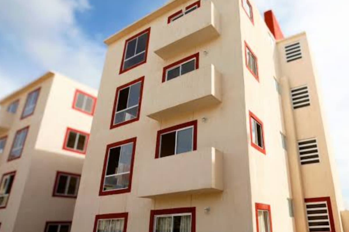 Las viviendas sociales costarán más de 600 mil pesos por unidad mientras el gobierno proyecta construir 90 mil casas durante los próximos seis años para reducir el rezago habitacional en Tabasco