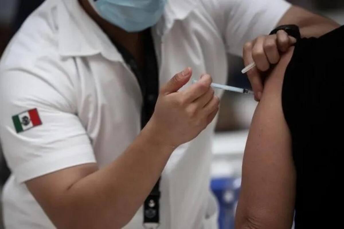 Van por refuerzo en vacuna anticovid para policías