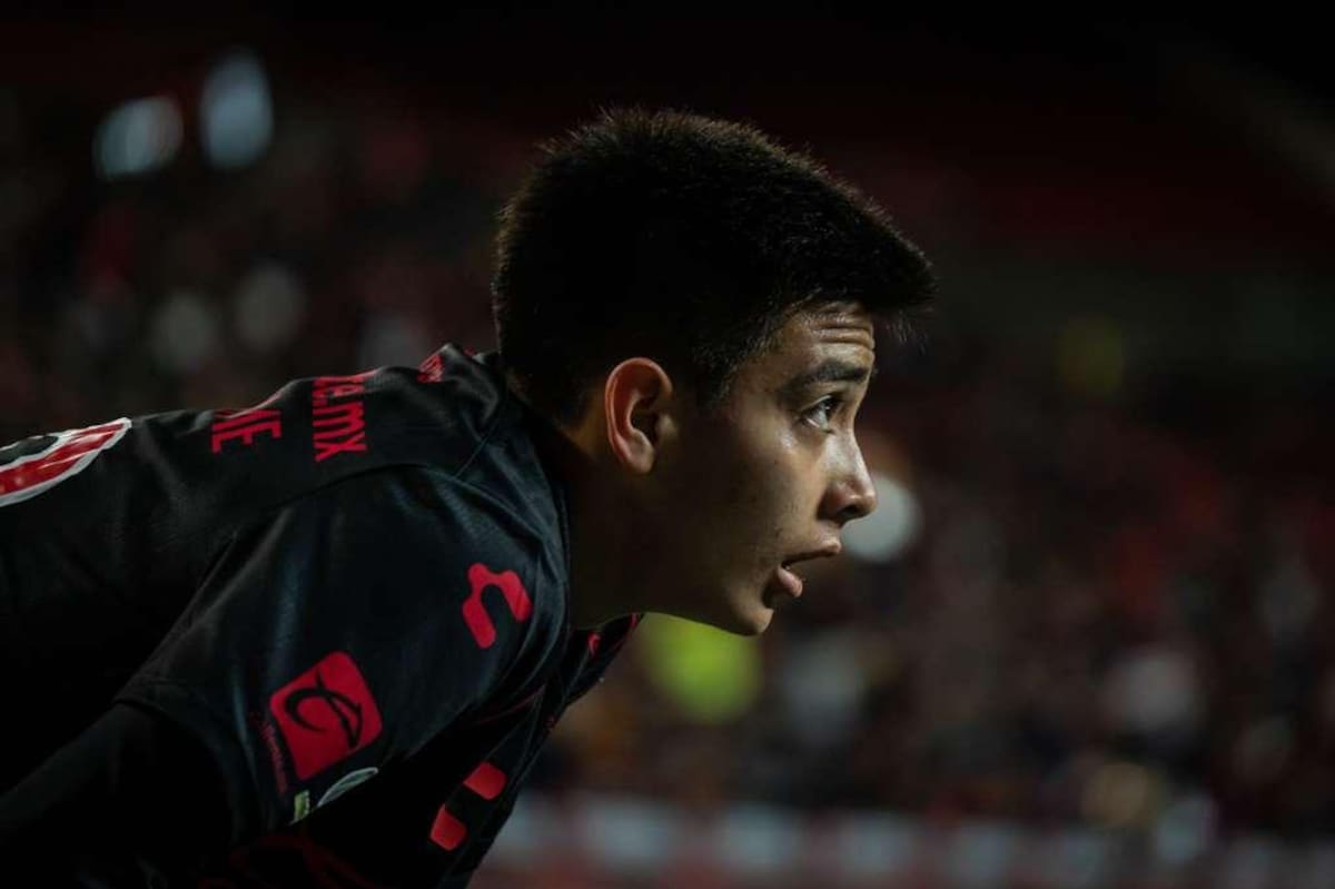 El juvenil Gilberto Mora seguirá con Xolos de Tijuana durante la próxima temporada y, al cumplir la mayoría de edad, podría concretar un traspaso al futbol europeo.
Fotos: Border Zoom.