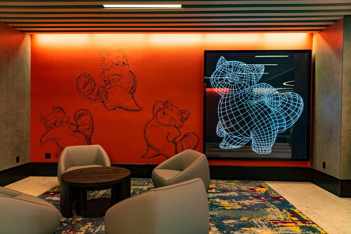 Pixar Place Hotel abre sus puertas en Disney California