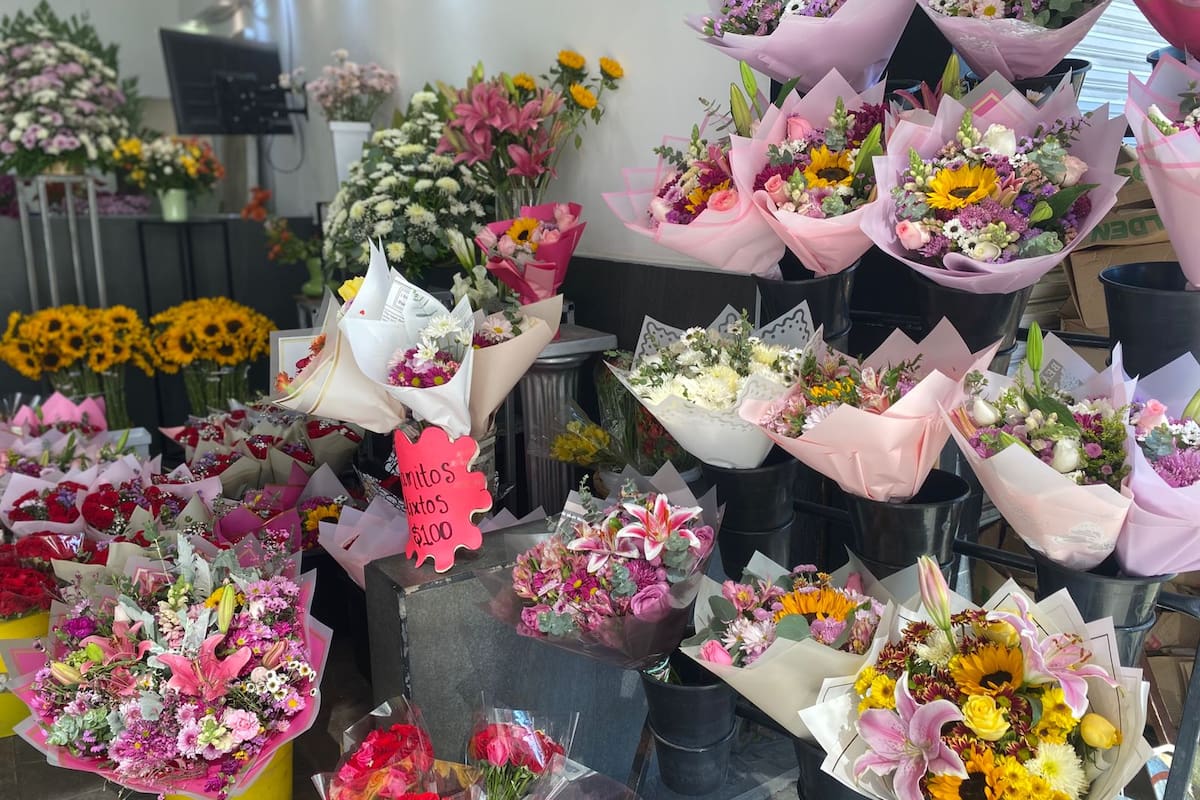 Arreglos florales por Día de las Madres alcanzan hasta los 3 mil pesos en Tijuana