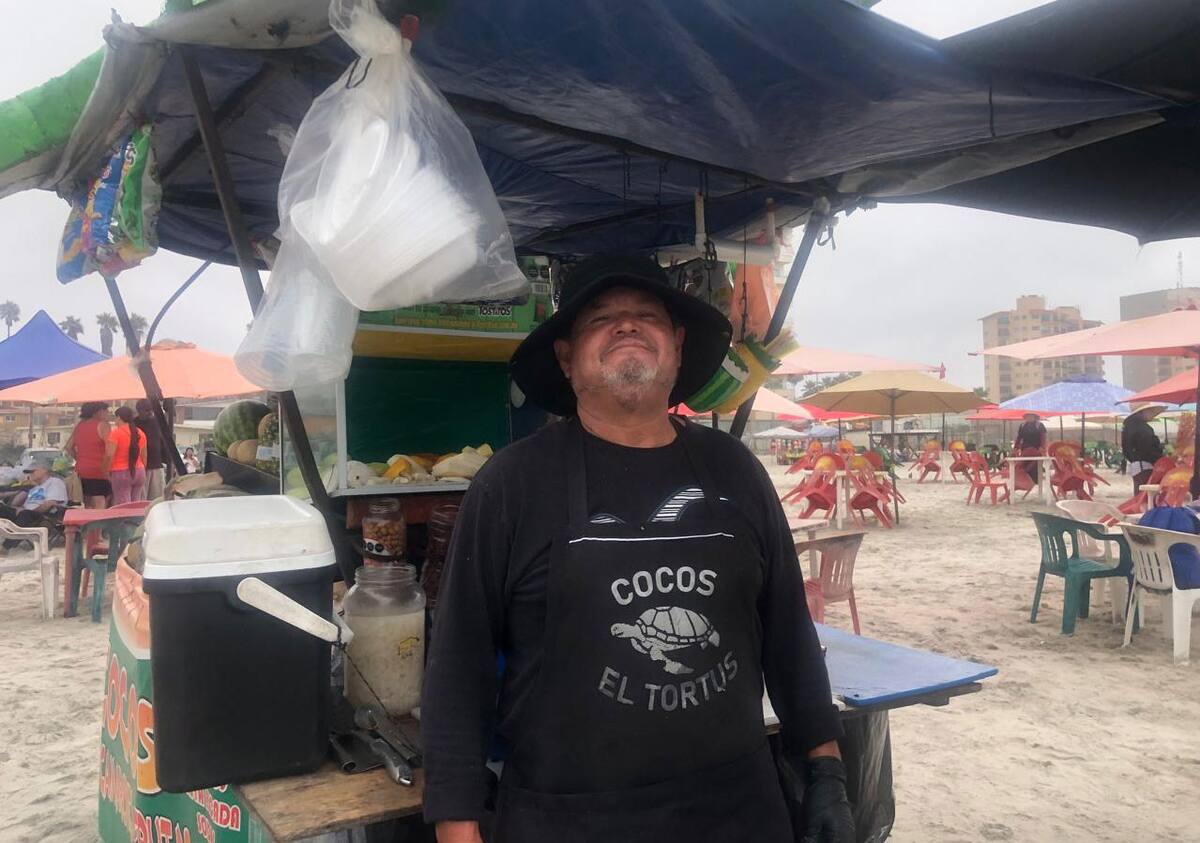 Lucio Sánchez Álvarez, vendedor de frutas desde hace 30 años.
